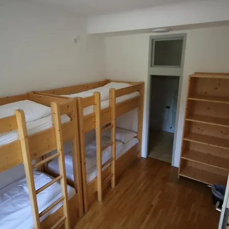 Life Camp Hostel *