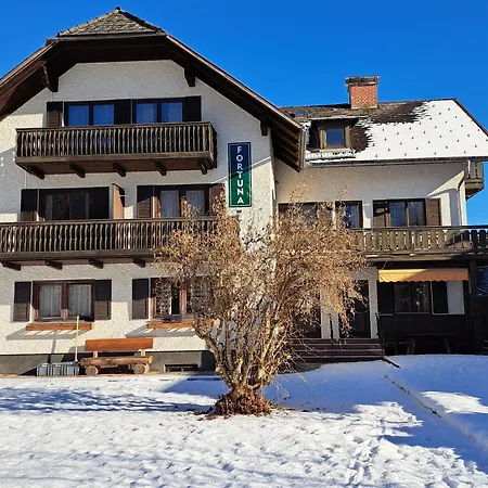 Хостел Life Camp *